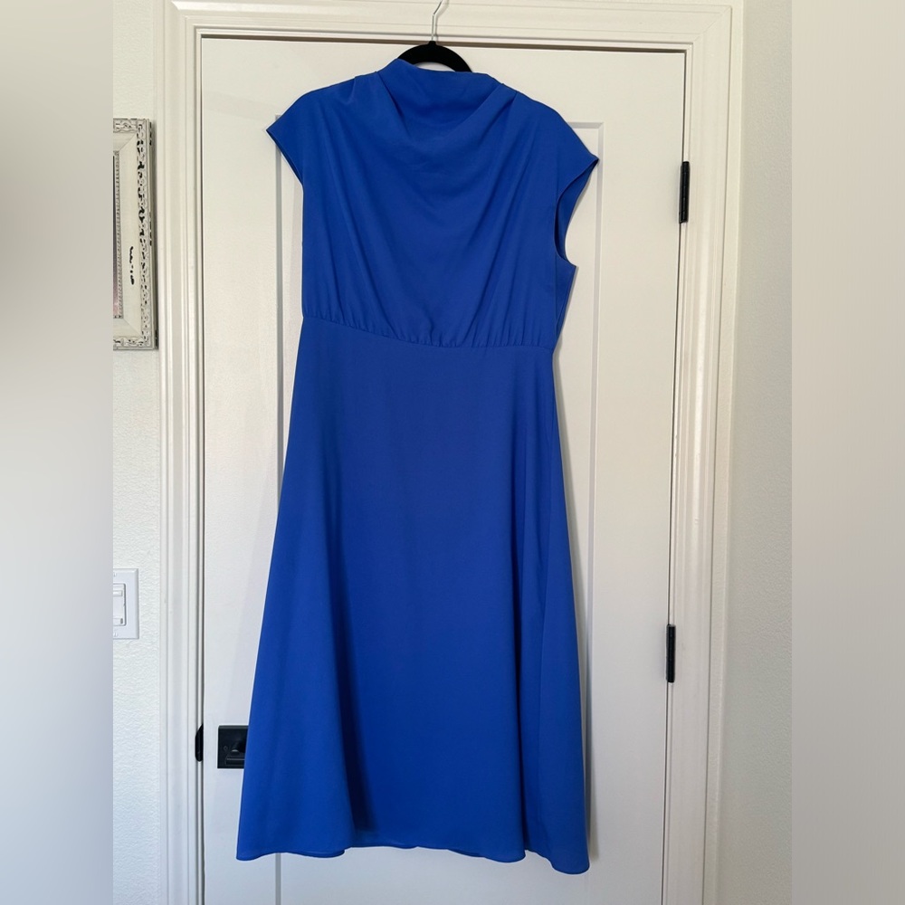 ANN TAYLOR DRESS! - Picture 2 of 5